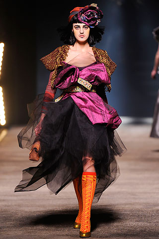 Vivienne Westwood Fall/Winter 2010/11 Collection
