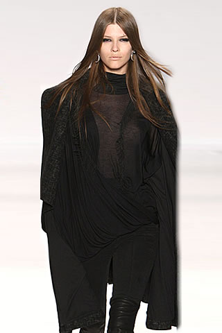 Yigal AzrouÃ«l Autumn/Winter 2009-10