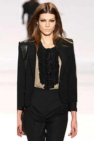 Yigal AzrouÃ«l Autumn/Winter 2009-10
