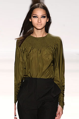 Yigal AzrouÃ«l Autumn/Winter 2009-10