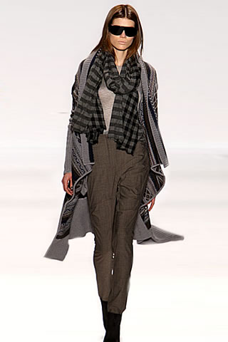Yigal AzrouÃ«l Autumn/Winter 2009-10