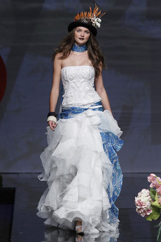 Cris Yolan 2011 Bridal Collection