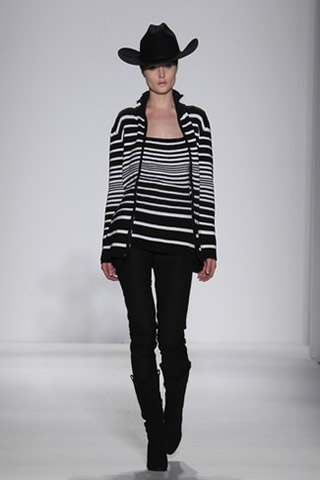 Spring/Summer 2011 Mercedes-Benz Fashion