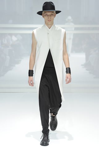Fashion Show 2011 by Dior Homme