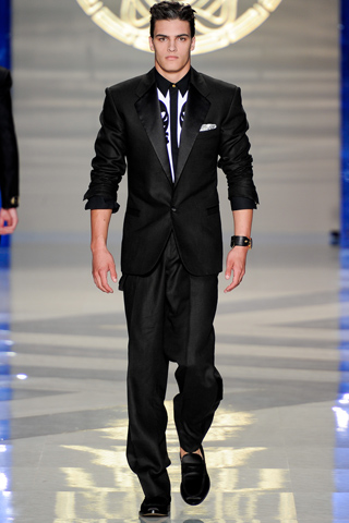 Spring 2012 Menswear Fashion by Versace