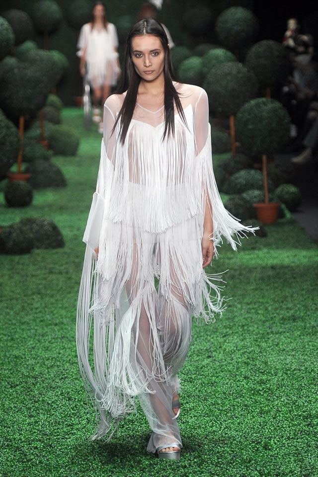 Alena Akhmadullina Latest MBFW Russia S/S 2015 Collection