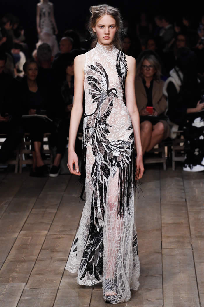 Spring RTW Alexander McQueen 2016 Collection