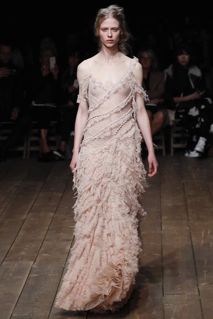 Spring Latest Alexander McQueen Collection
