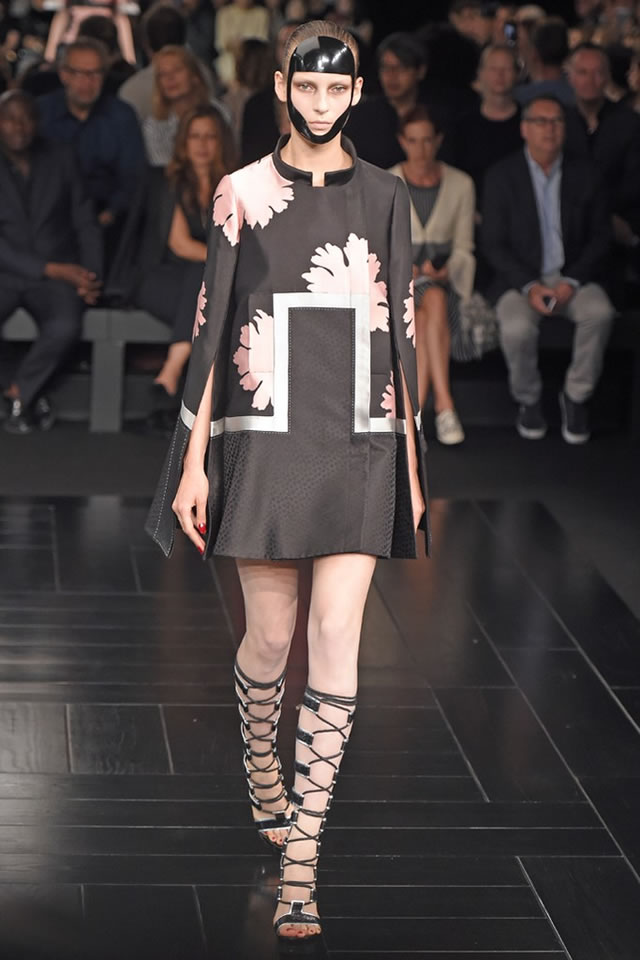 Alexander McQueen  Paris 2015 Spring Collection
