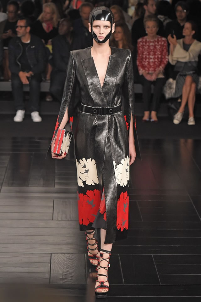 Paris Latest 2015 Alexander McQueen  Spring Collection