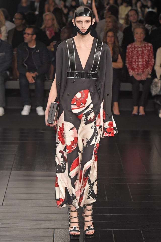 2015 Spring Alexander McQueen  Latest Collection