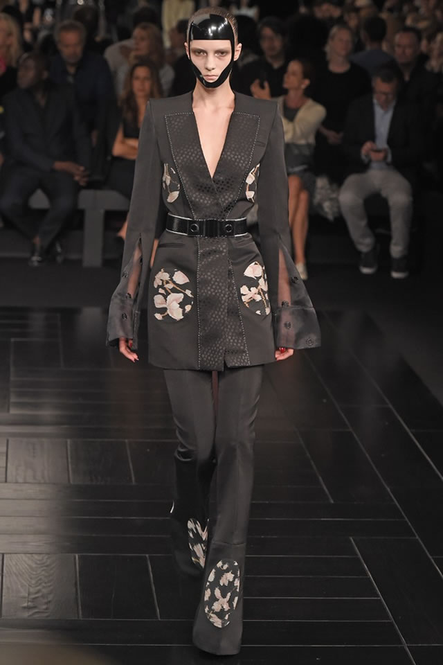 Spring Alexander McQueen  Latest 2015 Paris Collection