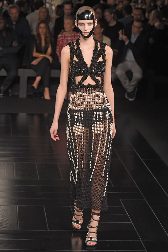 Latest Collection Paris 2015 by Alexander McQueen  Spring