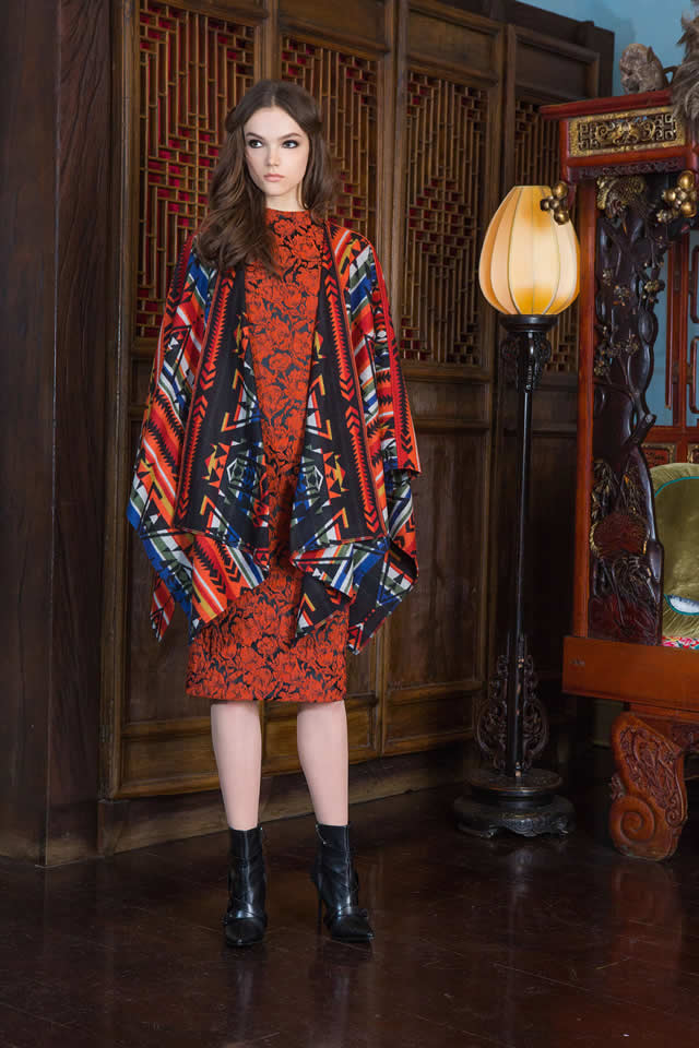 Alice + Olivia  New York Pre-Fall Collection