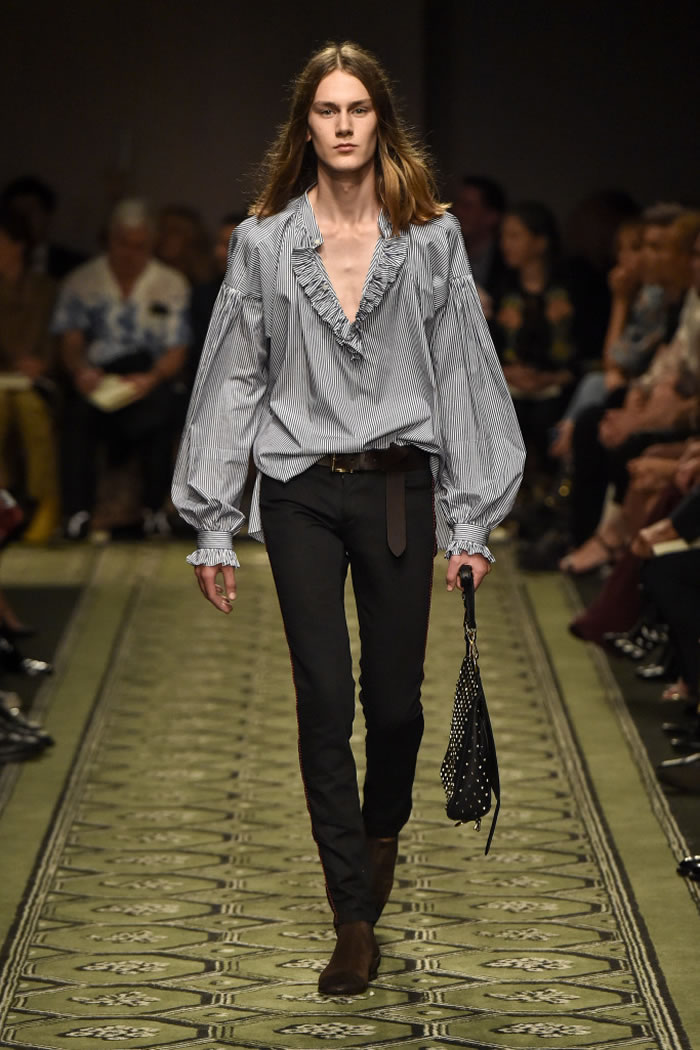 2017 Burberry Spring  Collection