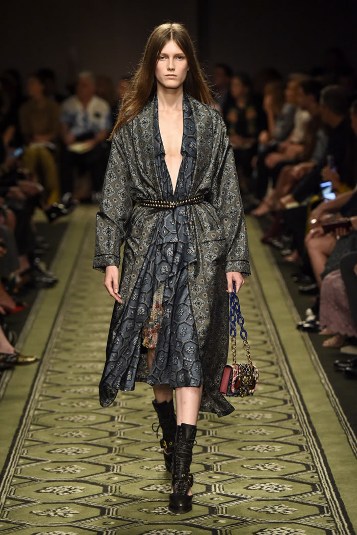 2017 Burberry Latest Collection