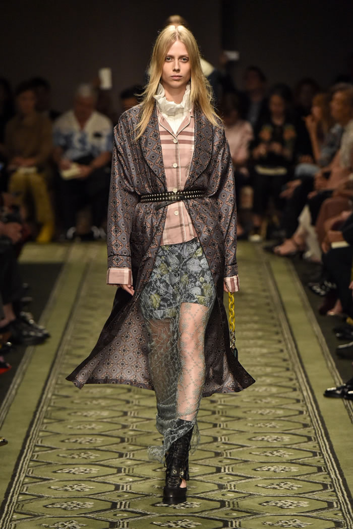 Spring  Burberry 2017 Collection