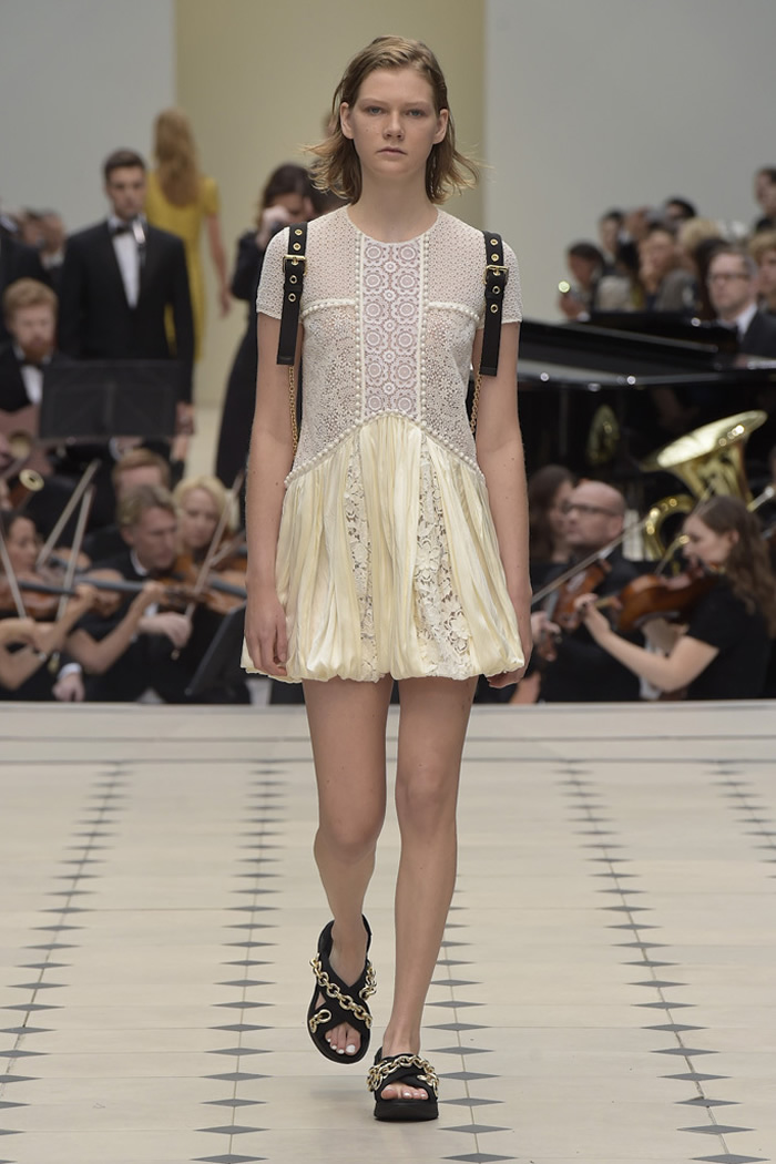 2016 Spring Burberry Prorsum London Collection