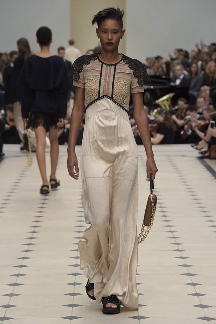 2016 Burberry Prorsum Spring Collection