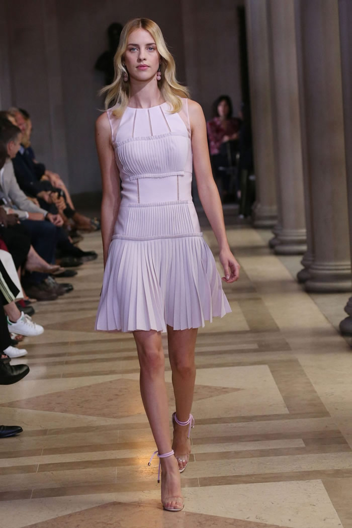 Spring Latest Carolina Herrera Collection