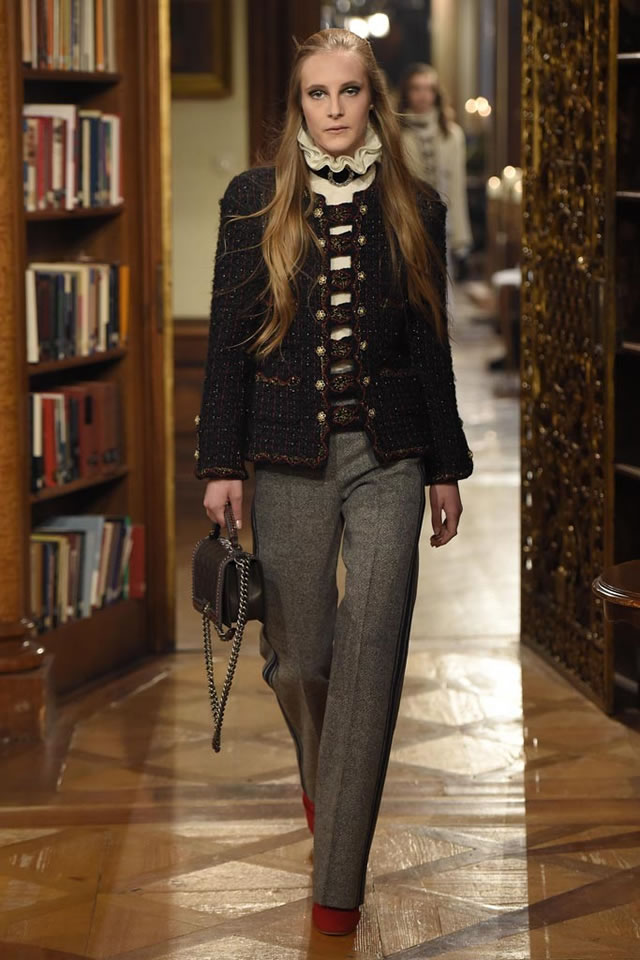 2015 Chanel  London Pre-Fall Collection
