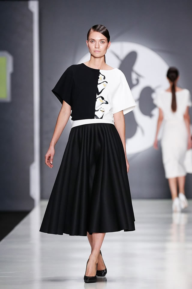 Dasha Gauser Latest MBFW Russia S/S 2015 Collection