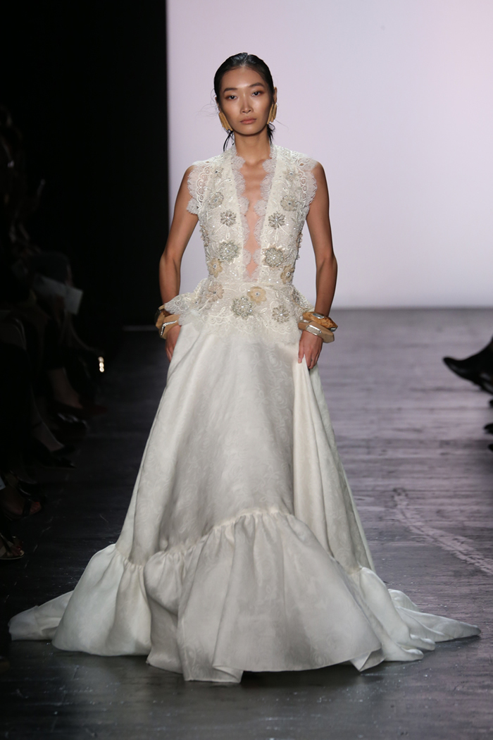 2016 Latest Dennis Basso Collection