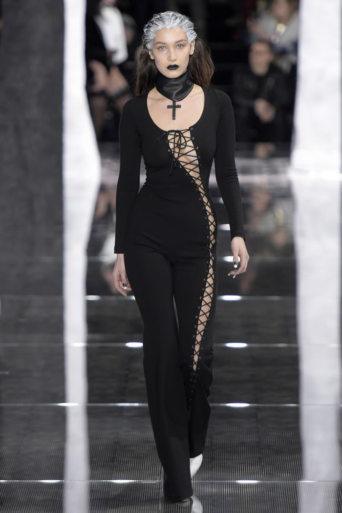 Fall RTW  Fenty Puma by Rihanna 2016 Collection