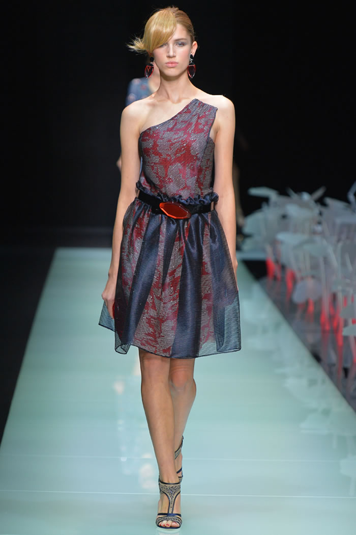 2016 Giorgio Armani Spring Collection
