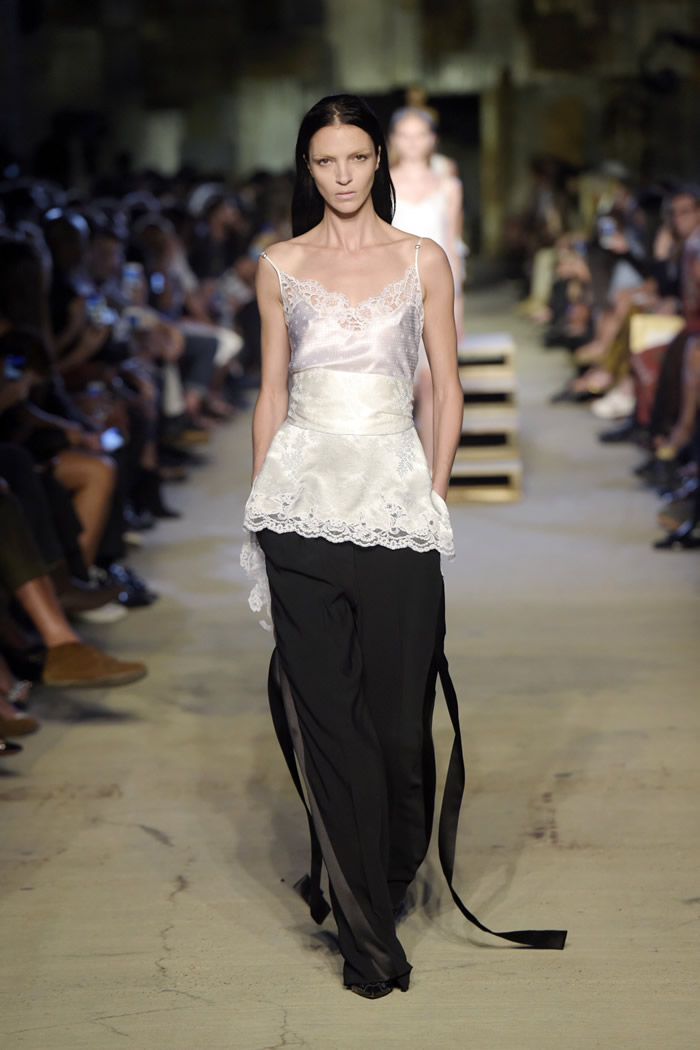 Givenchy Spring 2016 Collection