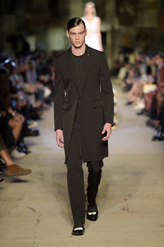 2016 Givenchy Spring RTW Collection