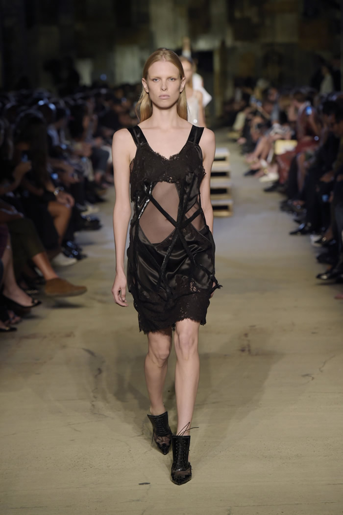 2016 Givenchy Collection