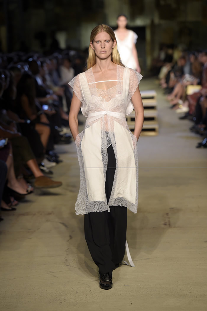 2016 Latest Givenchy Spring Collection