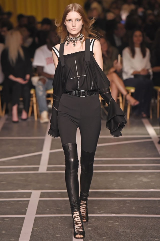Latest Collection by Givenchy Paris Fashion Week S/S 2015