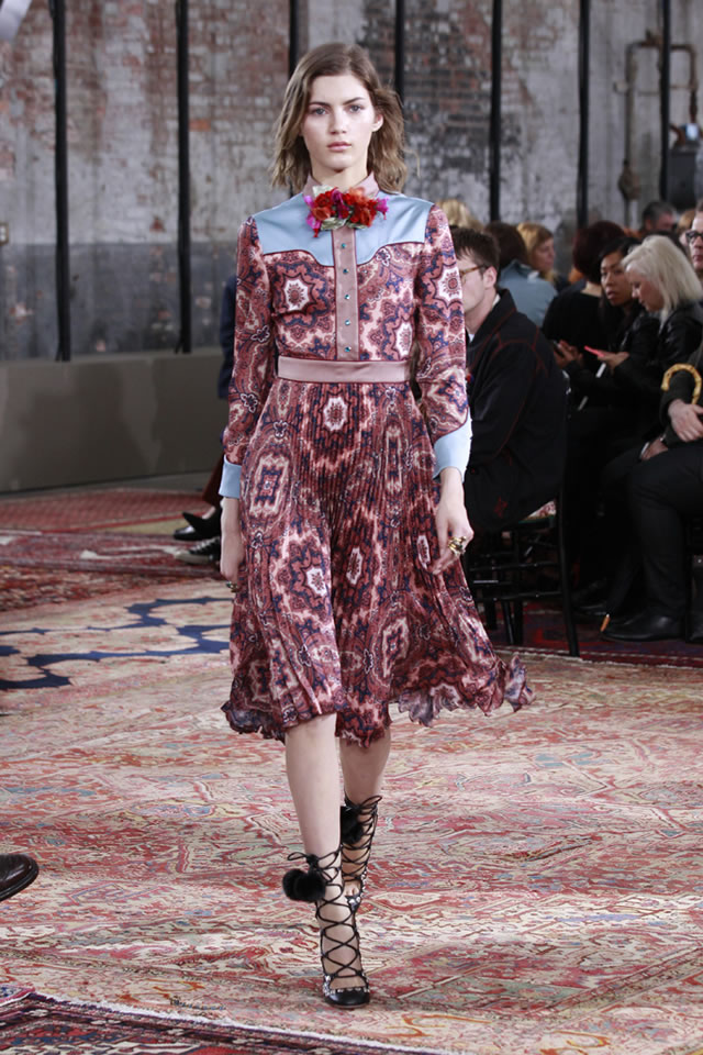 Latest Collection by GUCCI  New York 2016 Resort