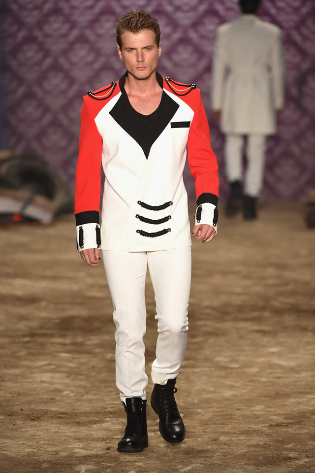 Hakan Akkaya Latest MBFW Istanbul S/S 2015 Collection