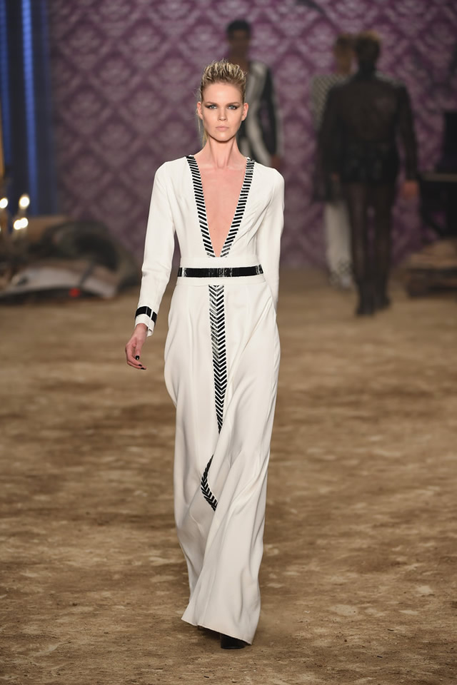 Hakan Akkaya Spring/Summer 2015 MBFW Istanbul Collection