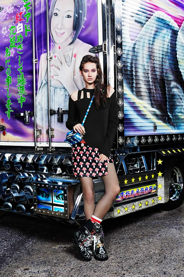 2015 House of Holland  Tokyo Pre-Fall Collection