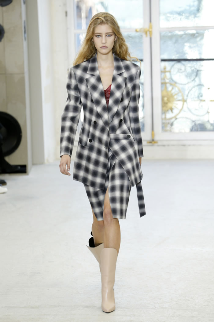 Spring  Latest Louis Vuitton Collection