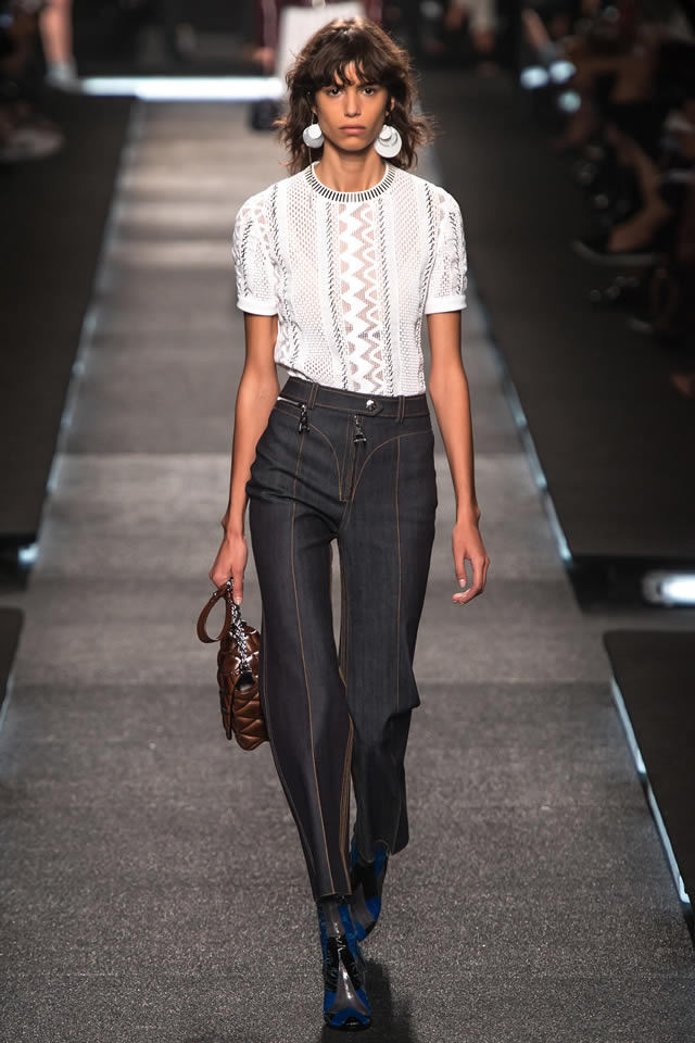 Louis Vuitton 2015 Paris Fashion Week RTW Collection
