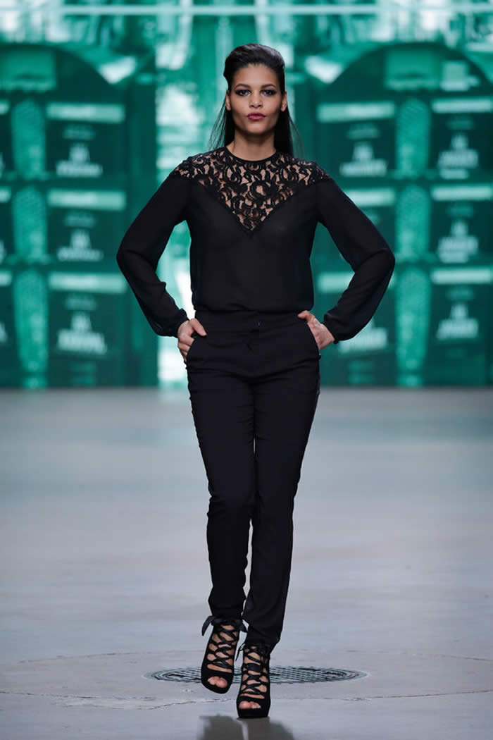 Latest Collection by Monique Collignon