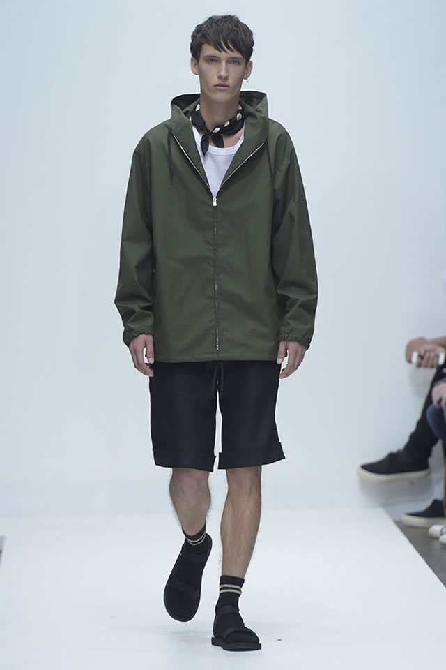 Spring MARGARET HOWELL  London Collection