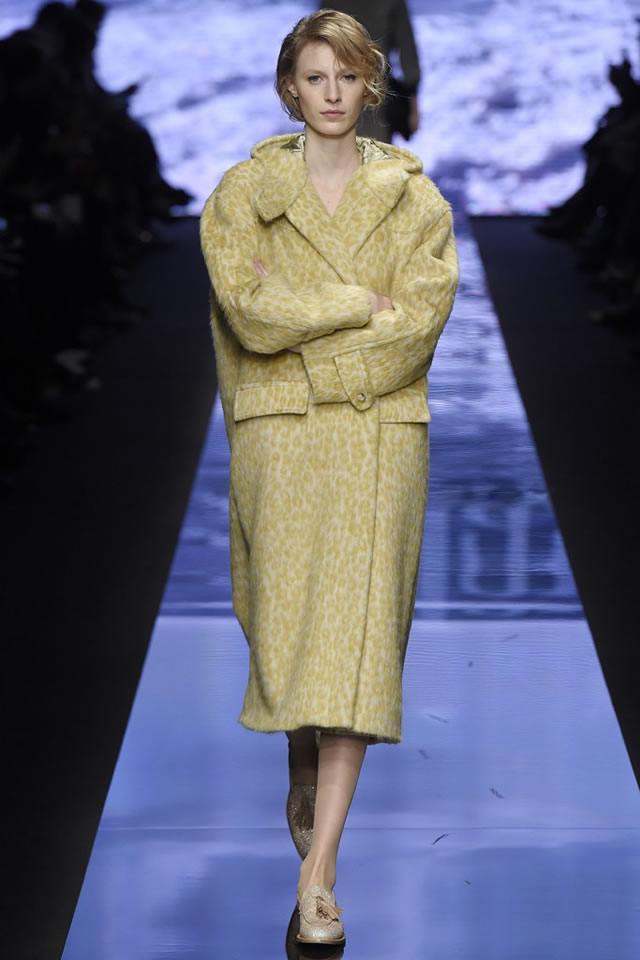 Milan Latest 2015 MAX MARA  Fall Collection