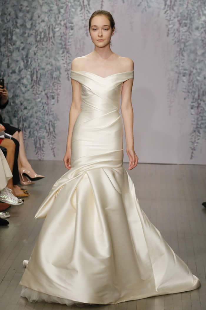 2016 Latest Monique Lhuillier RTW Fall Bridal  Collection