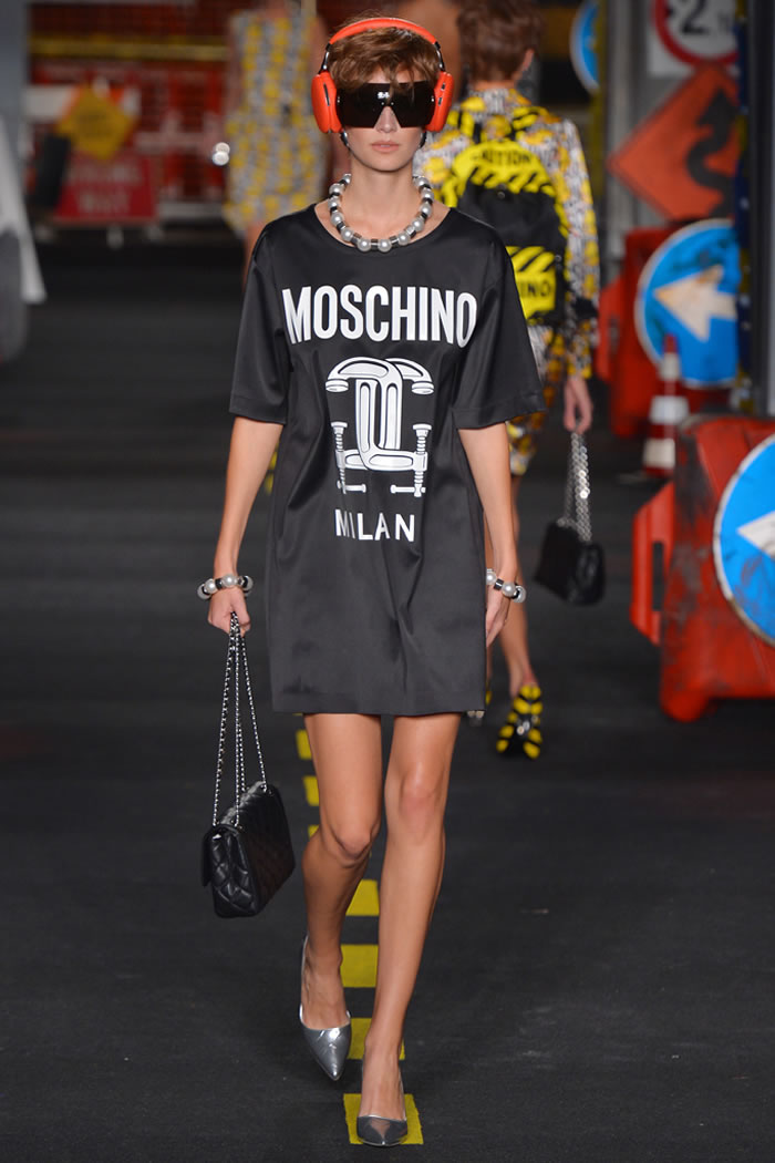 2016 Spring Moschino Milan Collection