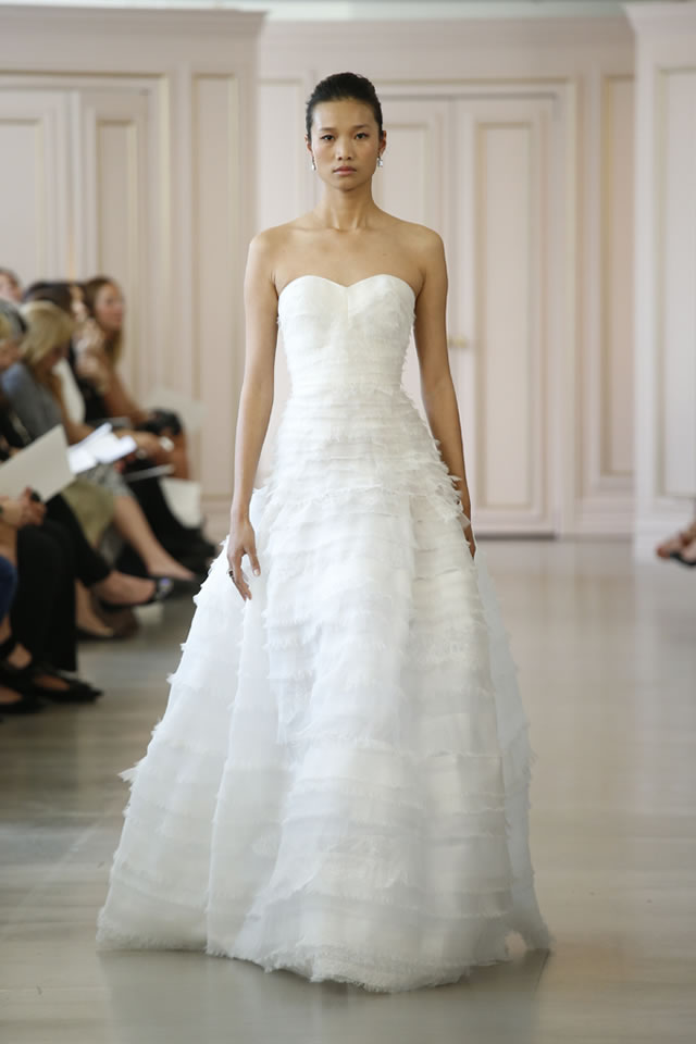 New York Spring OSCAR DE LA RENTA   Latest Collection