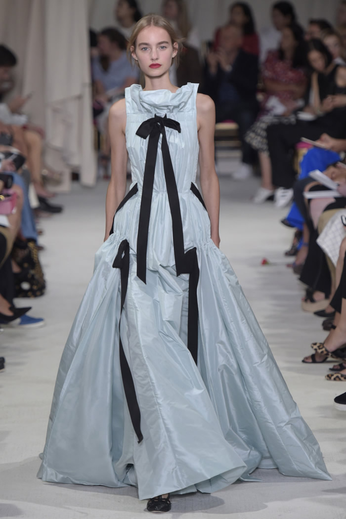 Latest Collection by Oscar de la Renta Spring 2016