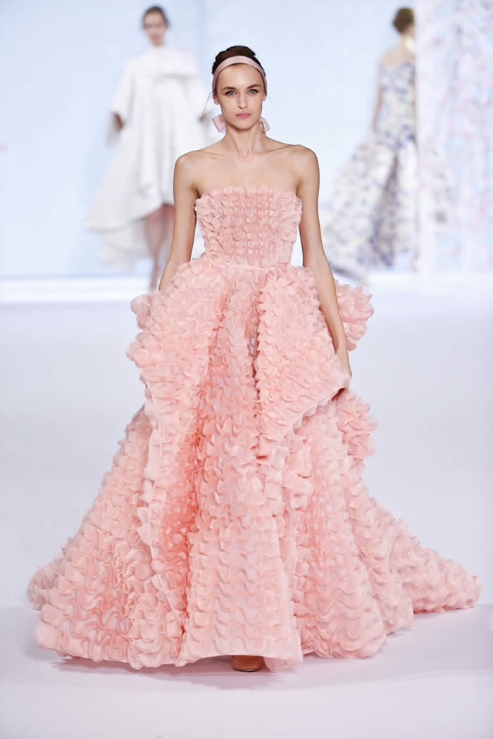 Latest Ralph & Russo Collection 2016