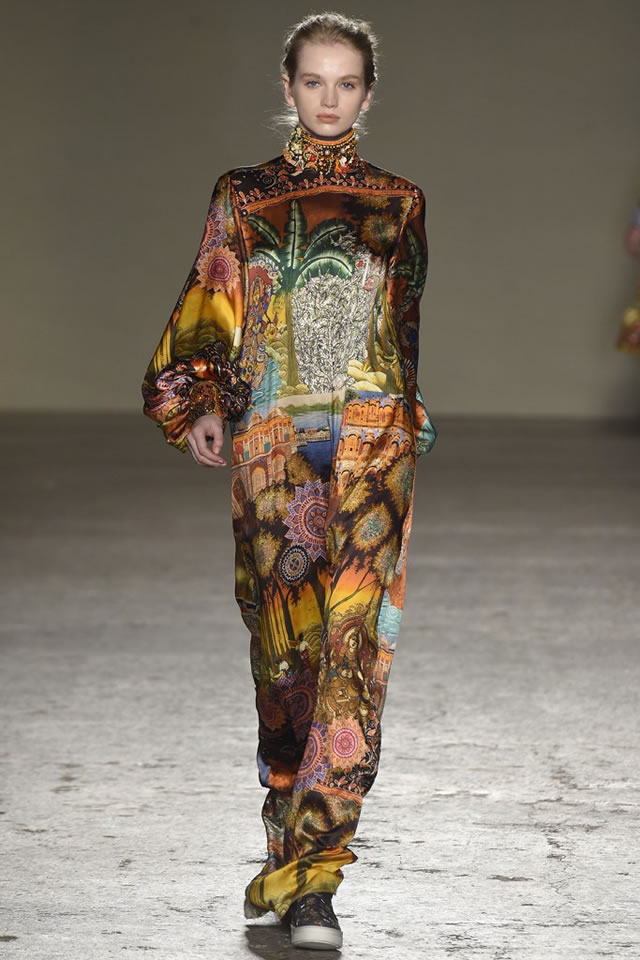 Latest STELLA JEAN  Collection Fall Milan