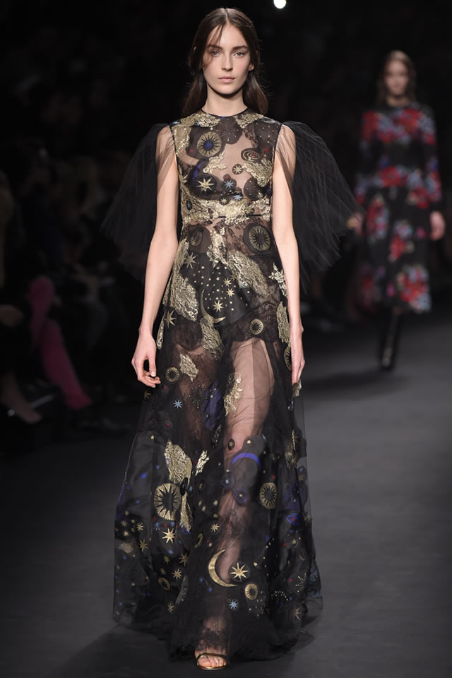 Fall Paris Valentino  2015 Collection